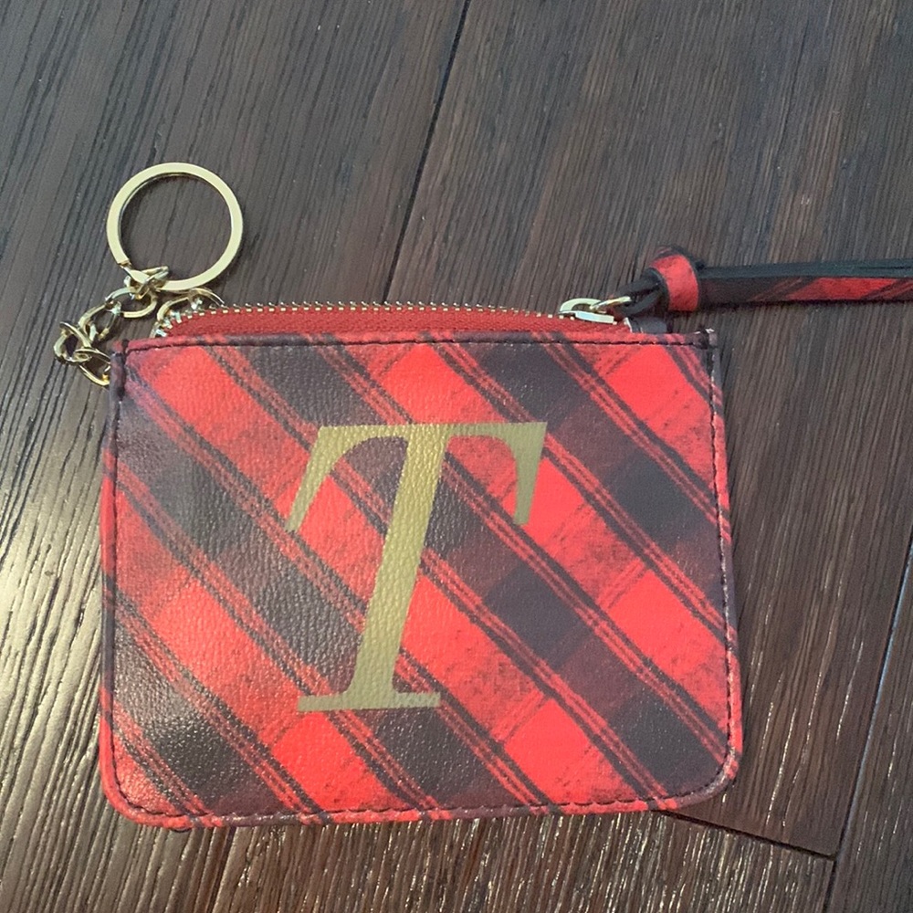 NWOT wallet with T